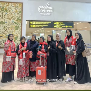 pelepasan 35 jamaah aet travel