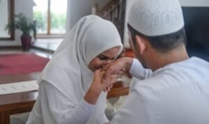 Kewajiban Seorang Istri: Panduan Lengkap dalam Keluarga